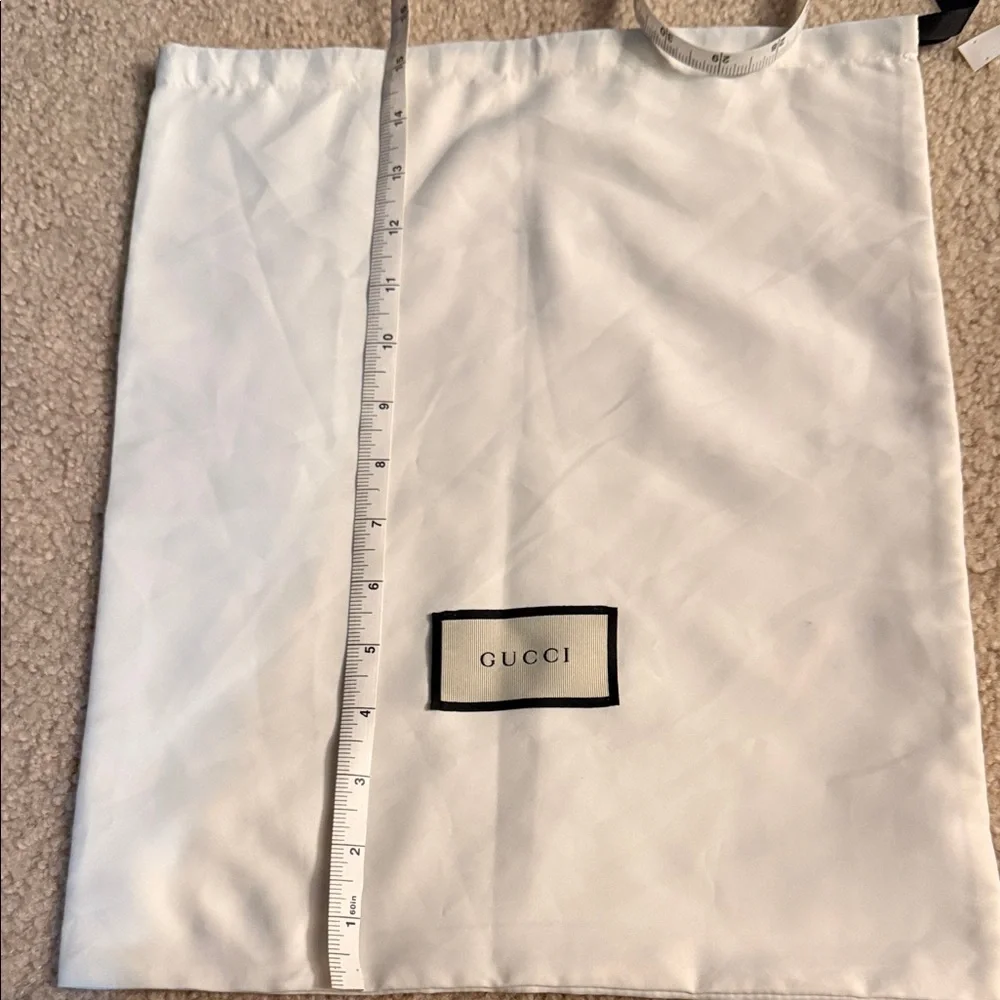 Gucci elegant white